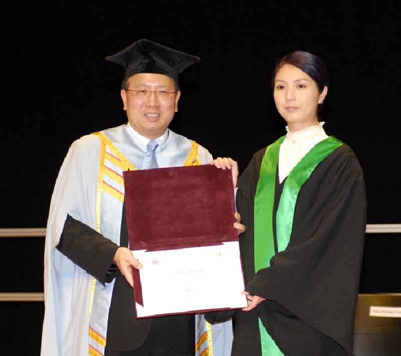 PolyU Faculty of Health and Social Sciences holds Graduation Ceremony