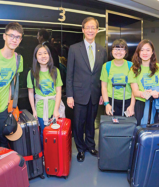 香港航空支持理大的服务学习及领袖培训工作