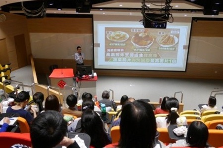 Traditional Chinese medicine practitioner tells the benefits of vegetarian diets