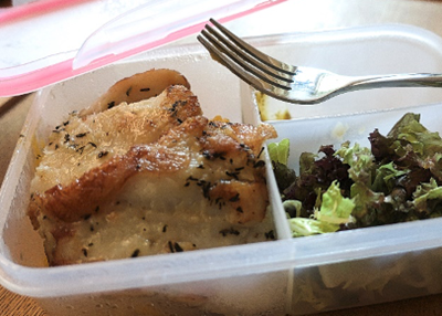 Get takeaways with reusable containers and enjoy them with our own cutlery