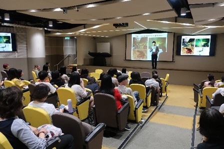Audience was amazed to learn about Hong Kong’s biodiversity