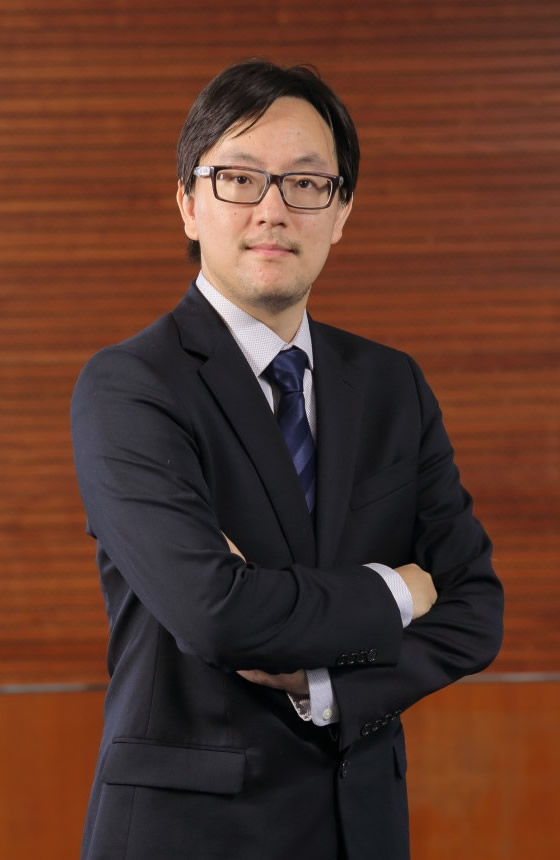 Dr Xiao Guang | Department of Logistics and Maritime Studies