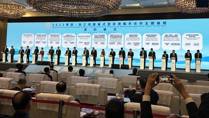PolyU and the Hangzhou Gongshu District People’s Government have reached an agreement to promote industry-academia-research collaboration and complementarity between Hong Kong and Hangzhou.