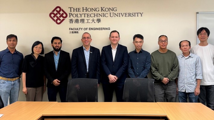 Following the delegation visit with Prof. Robin Clark, Dean of WMG, University of Warwick (4th from left), to deepen collaboration, Prof. Clark and his team paid a reciprocal visit to PolyU’s Faculty of Engineering in late November.