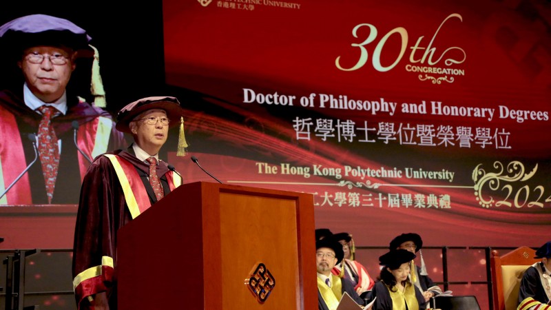 Dr Lawrence Li Kwok-chang was conferred the Honorary Degree of Doctor of Social Science.